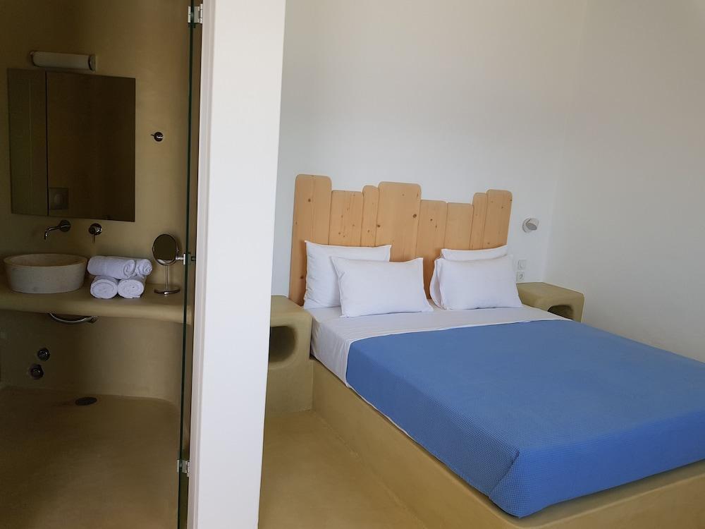 Ξενοδοχείο με διαμερίσματα Mykonos Azure 3*