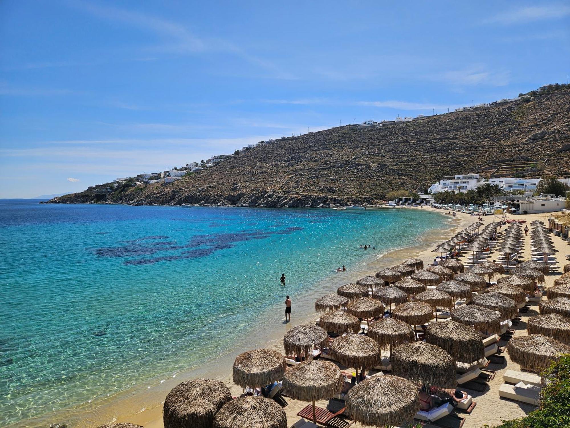 Ξενοδοχείο με διαμερίσματα Mykonos Azure 3*